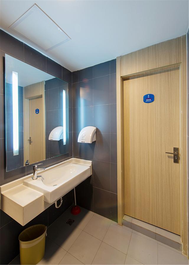 Hanting Hotel Zhuhai Gongbei Port Qinglv Nanlu Branch מראה חיצוני תמונה