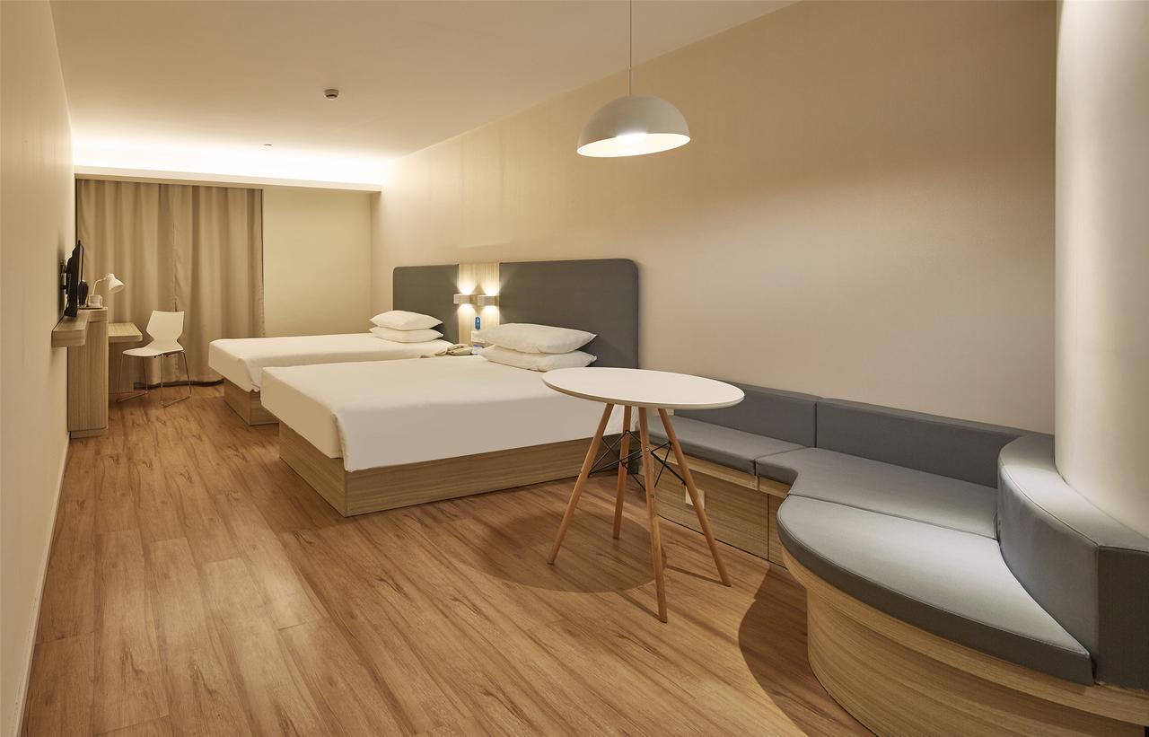 Hanting Hotel Zhuhai Gongbei Port Qinglv Nanlu Branch מראה חיצוני תמונה