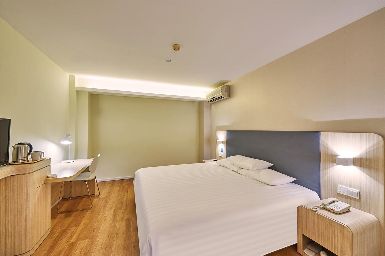 Hanting Hotel Zhuhai Gongbei Port Qinglv Nanlu Branch מראה חיצוני תמונה